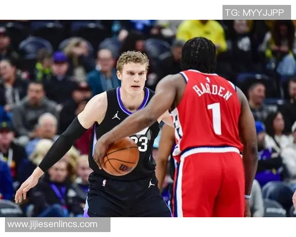 快船与爵士季后赛对决回顾精彩瞬间与关键时刻分析