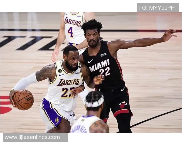 湖人队与热火队实力全面对比分析谁能在赛季中占据优势