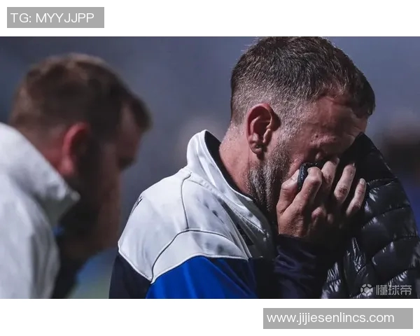 博卡青年与拉普拉塔大对决揭幕激情四溢的阿根廷足球盛宴 博卡青年与拉普拉塔大对决揭幕激情四溢的阿根廷足球盛宴