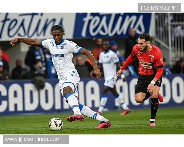 法乙激战欧塞尔与卡昂谁能在对决中笑到最后