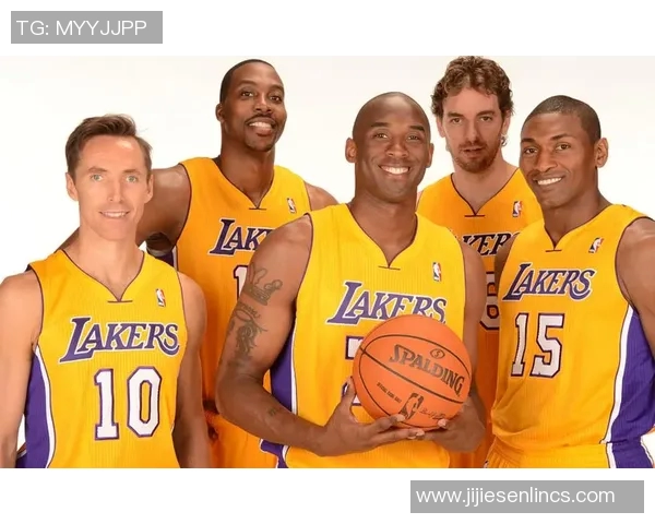 鹈鹕对战湖人科比时代的经典对决回顾与分析