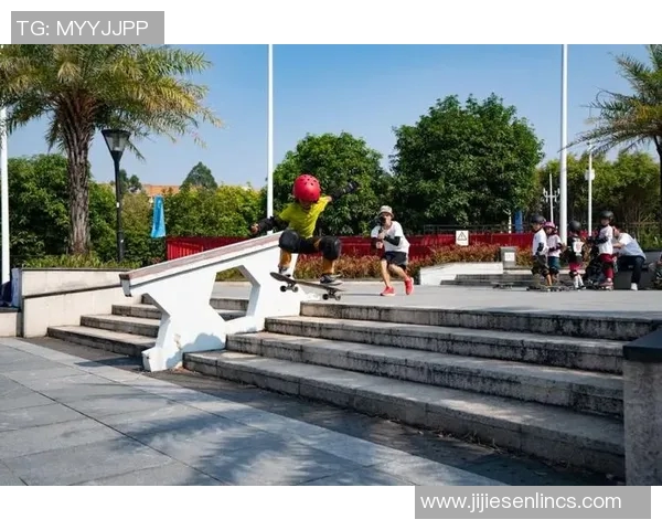 广州滑板队与南京滑板队赛后复盘速度对比分析与精彩瞬间回顾 广州滑板队与南京滑板队赛后复盘速度对比分析与精彩瞬间回顾