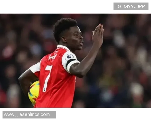 萨卡在球场上的成长之路与未来展望：从天才少年到英超明星的蜕变历程